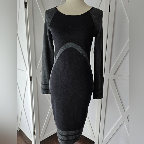 Max Studio Dresses & Skirts - Max Studio Black and Gray Long-sleeve Midi Sweater Dress